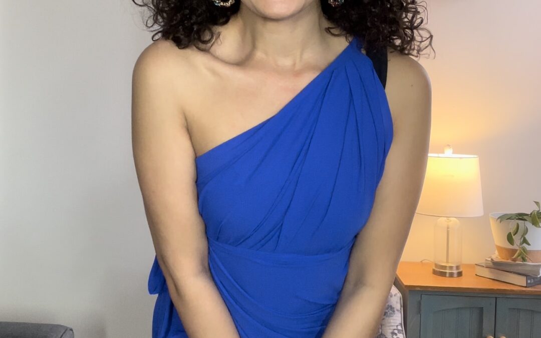 Transform Your Look with T SUIT’s Fits Every Body Versatile Blue Pareo